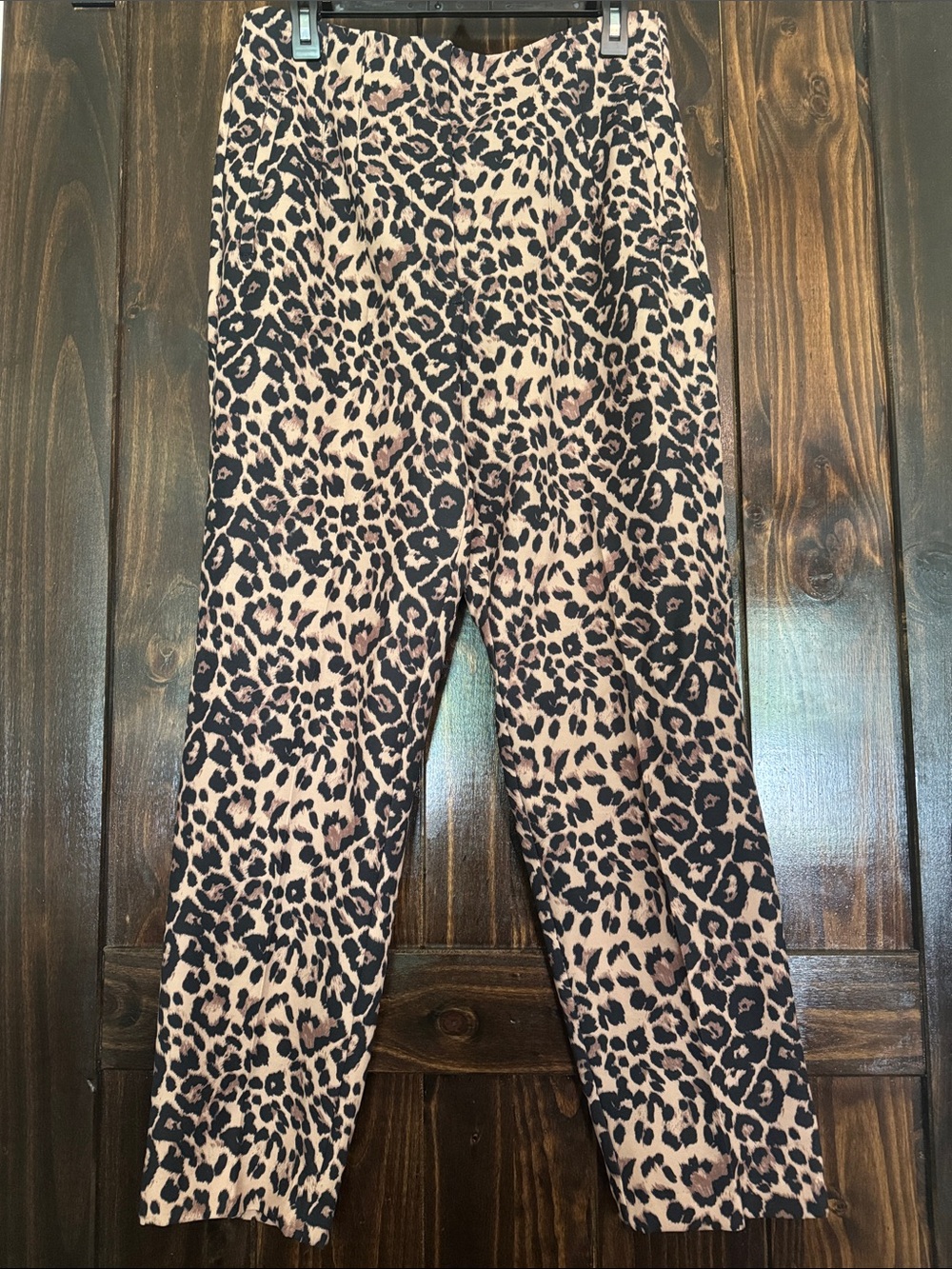 Zara Women’s Leopard Print Ankle pants
Slim Fit. Runs Small - Picture 2 of 5